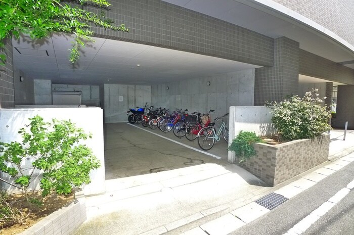 ペルテ市川Ⅱの物件外観写真