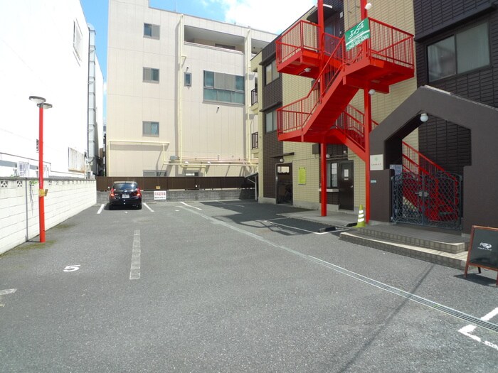 ＬＡＬＡヒルズの物件外観写真