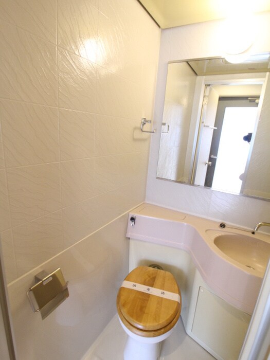 ローズガーデンＡ５７番館の物件内観写真