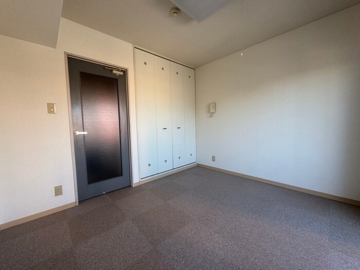 ローズガーデンＡ５７番館の物件内観写真