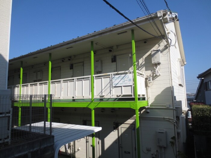 サングロリアスコ－ポの物件外観写真