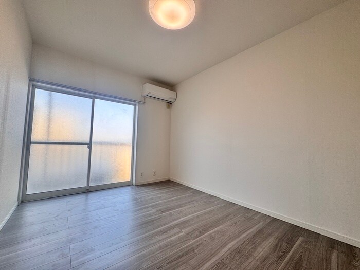 サングロリアスコ－ポの物件内観写真