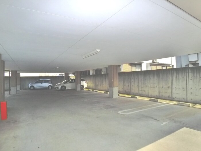 ニューリーブスの物件外観写真