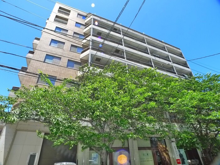 アルトジャルダンの物件外観写真