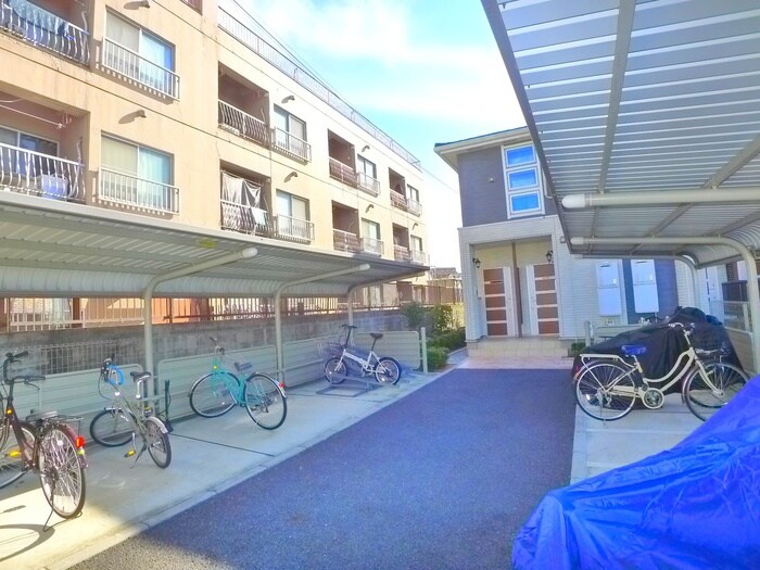 ジャラン　パグースの物件外観写真