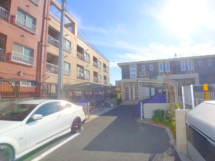 ジャラン　パグースの物件外観写真