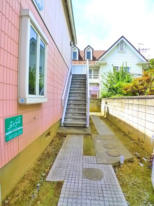 カーサ・ローザの物件外観写真