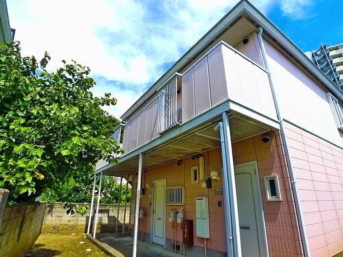 カーサ・ローザの物件外観写真