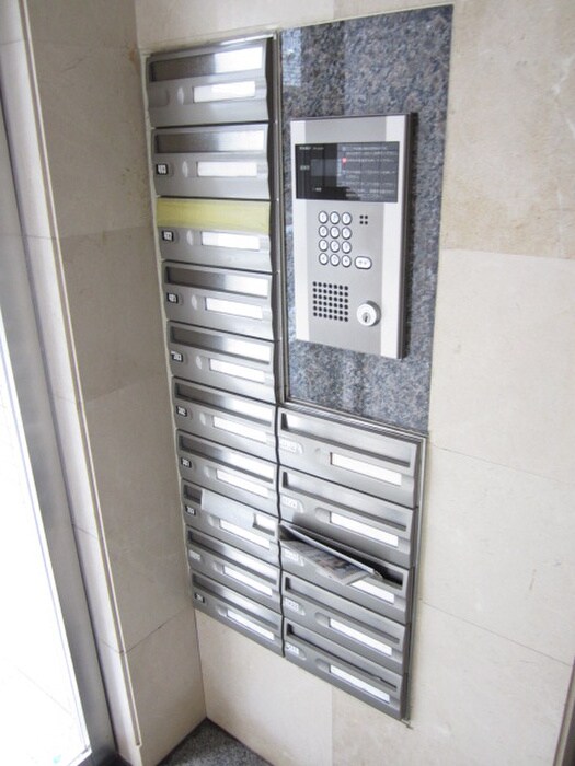 ロジェの物件外観写真