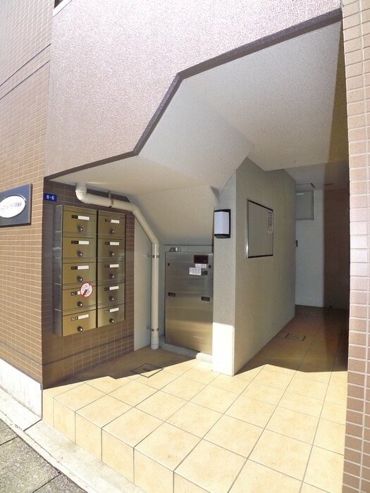 アンビシャス千葉城前の物件外観写真