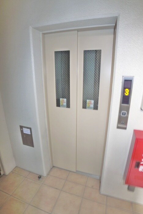 アンビシャス千葉城前の物件外観写真