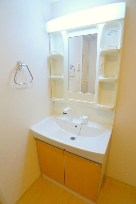 アンビシャス千葉城前の物件内観写真