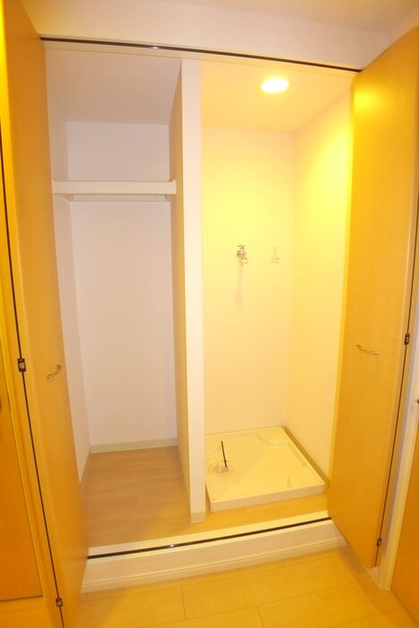 アンビシャス千葉城前の物件内観写真