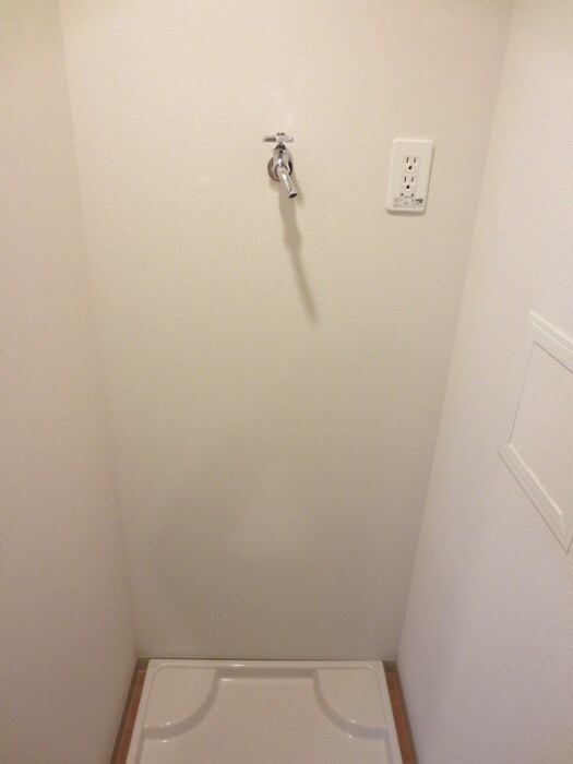 アンビシャス千葉城前の物件内観写真