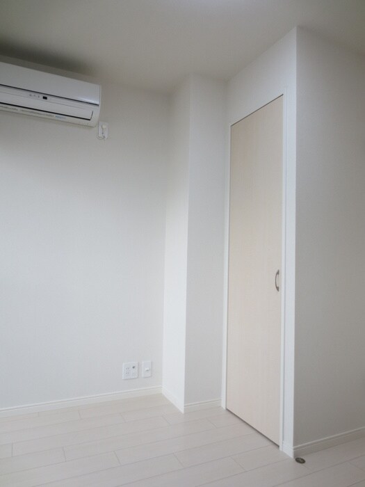 アンビシャス千葉城前の物件内観写真