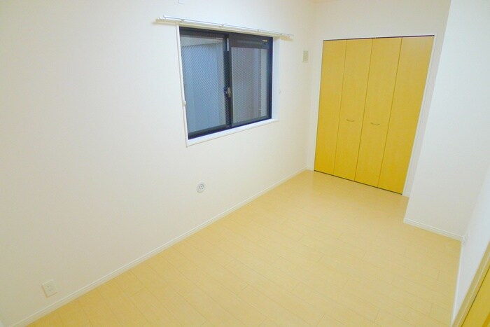 アンビシャス千葉城前の物件内観写真