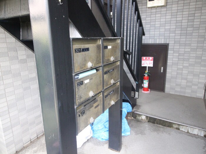 カーサいづみの物件外観写真