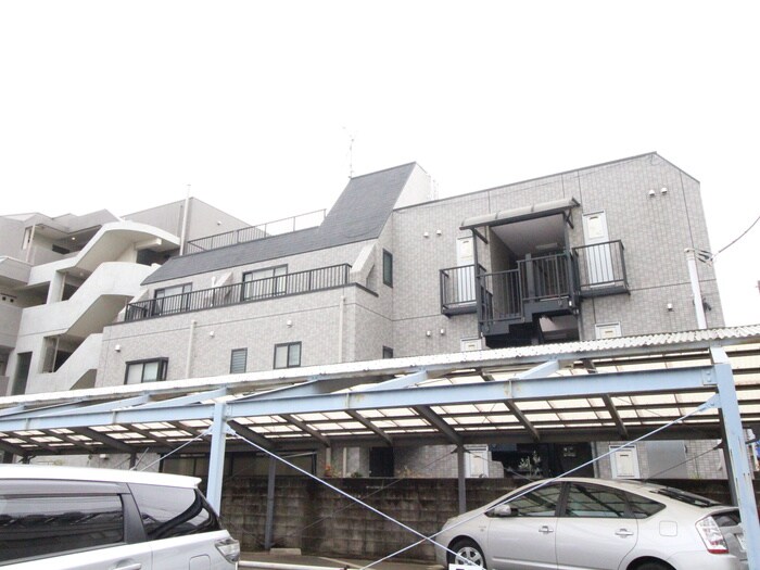 カーサいづみの物件外観写真