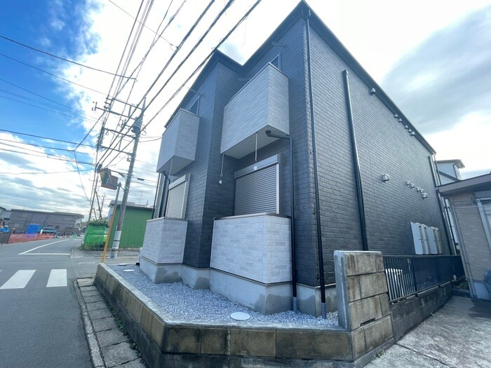 シャインコート武里の物件外観写真