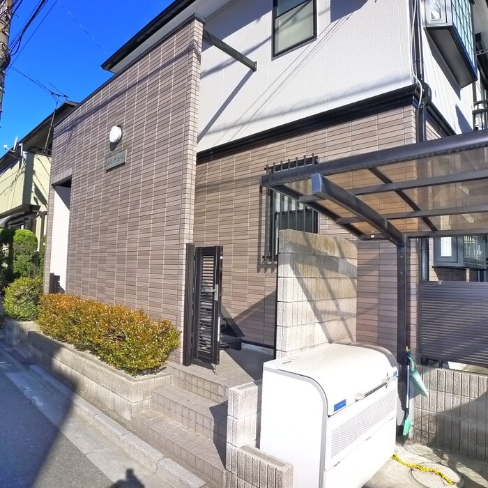 メゾン・アリュ－ルの物件外観写真