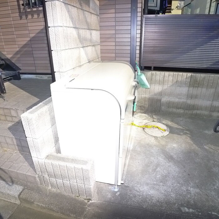 メゾン・アリュ－ルの物件外観写真