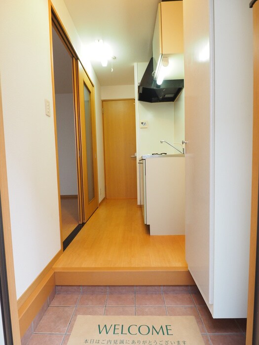 Js court(ｼﾞｴｲｽﾞｺ-ﾄ)の物件内観写真