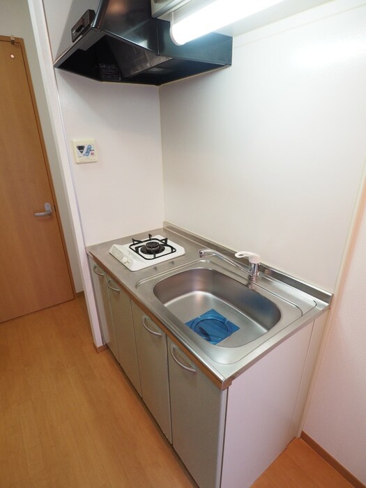 Js court(ｼﾞｴｲｽﾞｺ-ﾄ)の物件内観写真