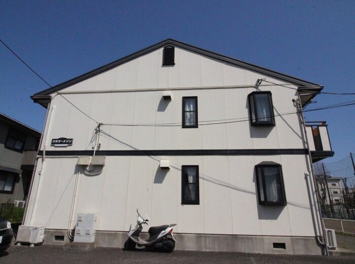 フラワ－メゾンの物件外観写真