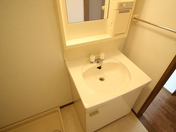 フラワ－メゾンの物件内観写真