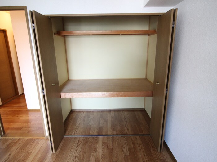 フラワ－メゾンの物件内観写真