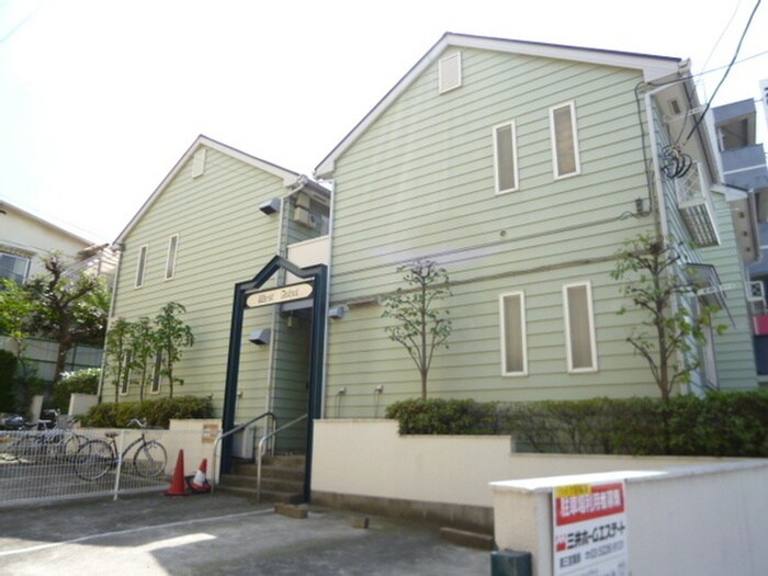 ウエスト　アシュ－ルＡの物件外観写真