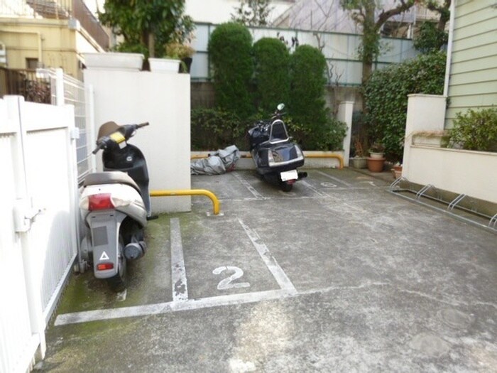 ウエスト　アシュ－ルＡの物件外観写真