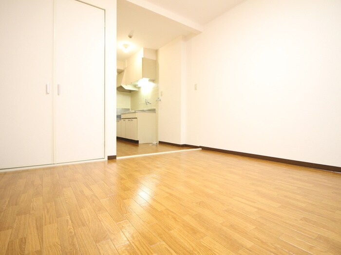 ウエスト　アシュ－ルＡの物件内観写真