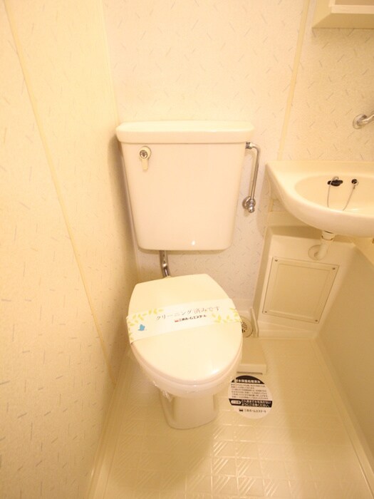 ウエスト　アシュ－ルＡの物件内観写真