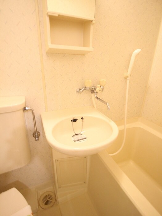 ウエスト　アシュ－ルＡの物件内観写真