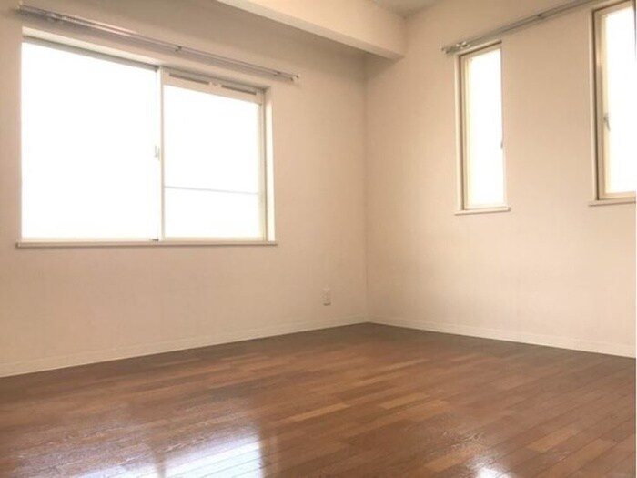 ウエスト　アシュ－ルＡの物件内観写真