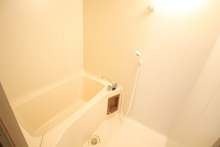 鶴第二マンションの物件内観写真