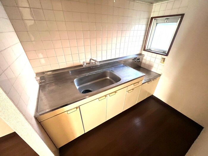 鶴第二マンションの物件内観写真