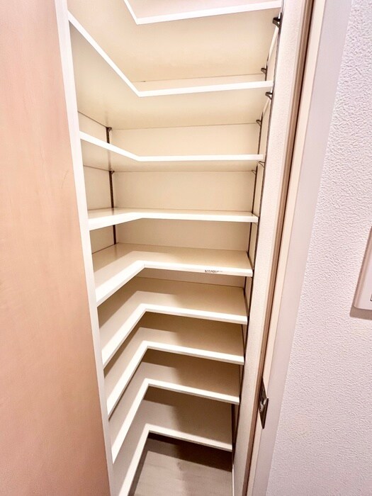 レジディア神田の物件内観写真