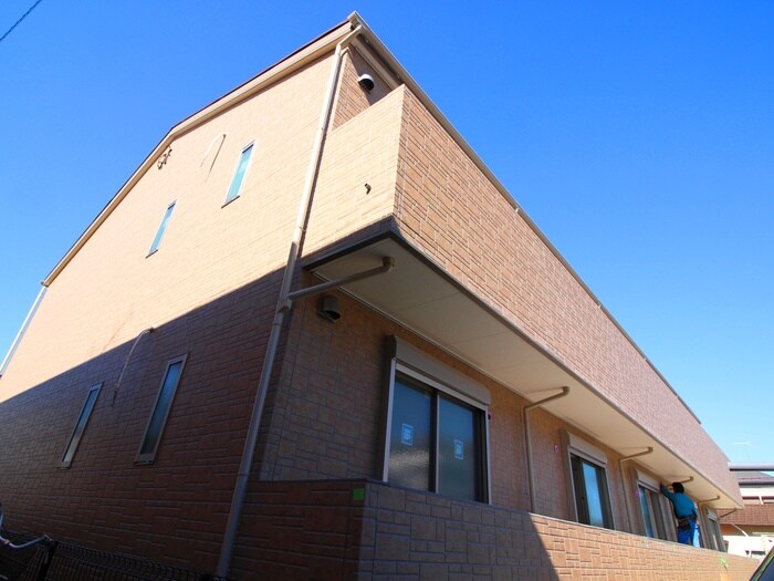 ハイハーバーの物件外観写真