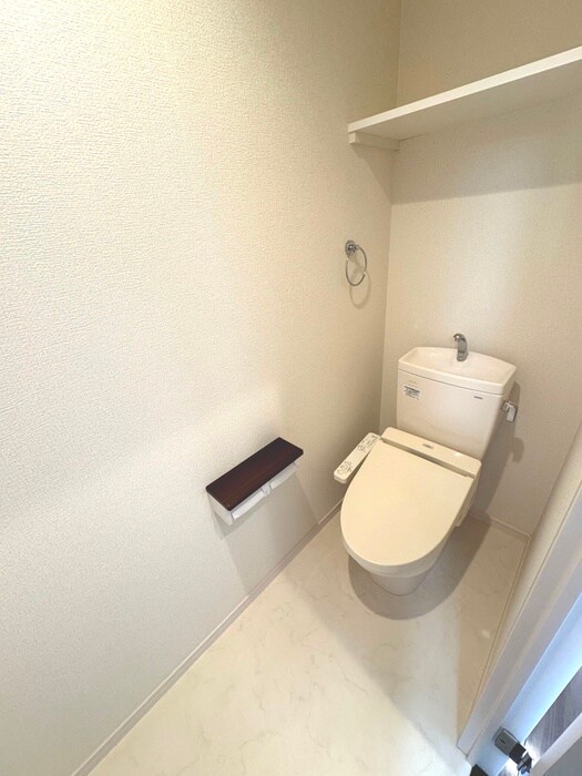 ハイハーバーの物件内観写真