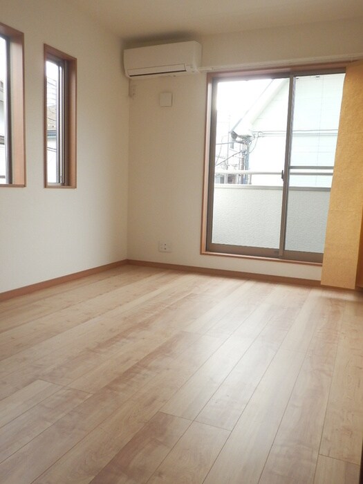 春日町６丁目戸建の物件内観写真