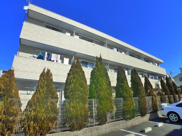 ストリームの物件外観写真