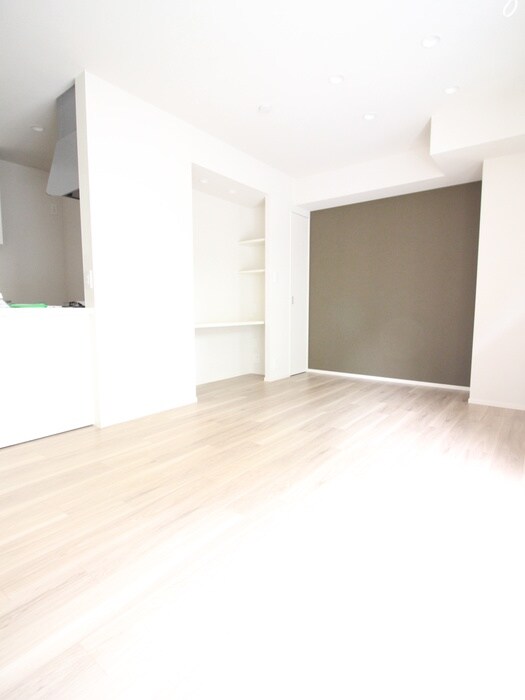 サンタナ厚木の物件内観写真