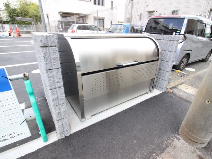 サンタナ厚木の物件外観写真