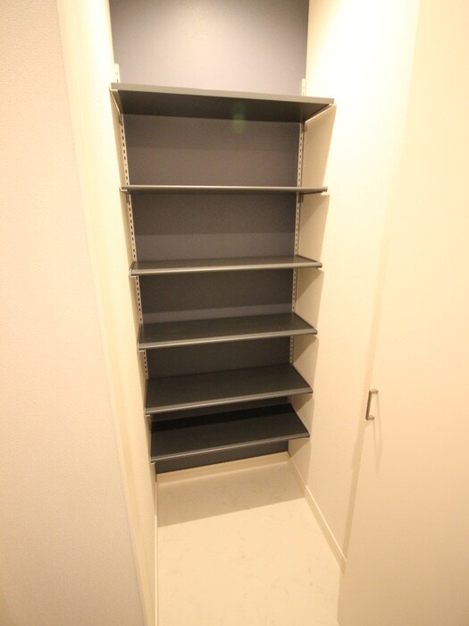 サンタナ厚木の物件内観写真