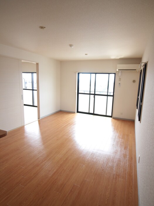 シルクドミールの物件内観写真