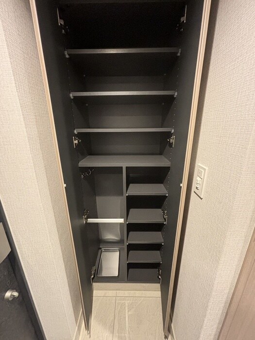 クレストコート町屋の物件内観写真