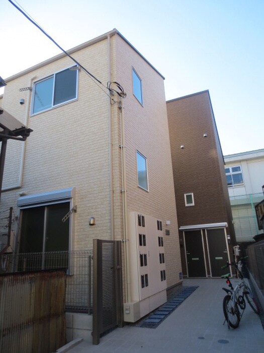 クアルト板橋の物件外観写真