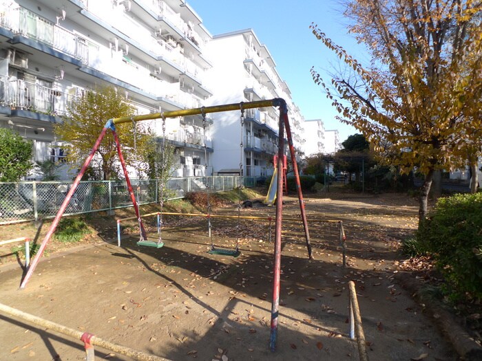 みどり野マンションＤ（104）の物件外観写真